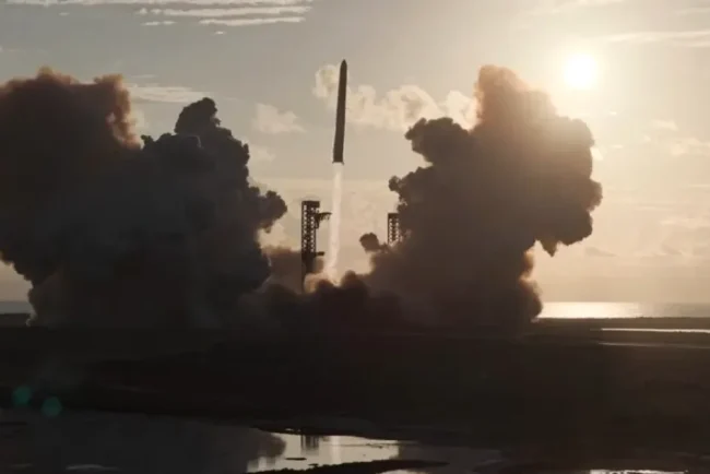 Starship ajunge pe orbită după probleme la un motor. Prima misiune orbitală SpaceX