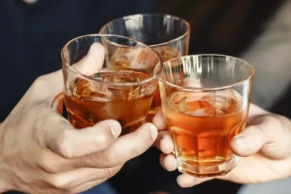 Trump interzice alcoolul canadian. Viitorul whisky-ului preferat de americani, incert
