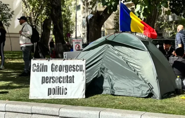 Amenzi în masă la protestul de la sediul Arestului Central