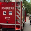 Incendiu pe acoperișul unui bloc din Suceava: intervin cinci autospeciale
