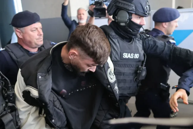 Noi date în cazul tinerei ucise în Vâlcea. Iubitul ei, audiat pentru crimă