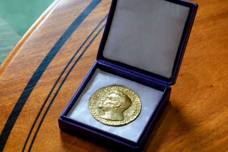 Trump, nominalizat din nou la Nobelul pentru Pace. Papa Leon al XIV-lea, contracandidat